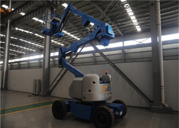 Self Propelled Articulating Boom Man Lift , Electric Man Lift 2.2KW Power Compact Structure
