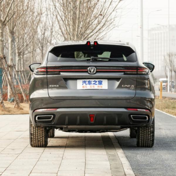 Carros usados pretos brancos de Changan uni K SUV dos carros de EV populares