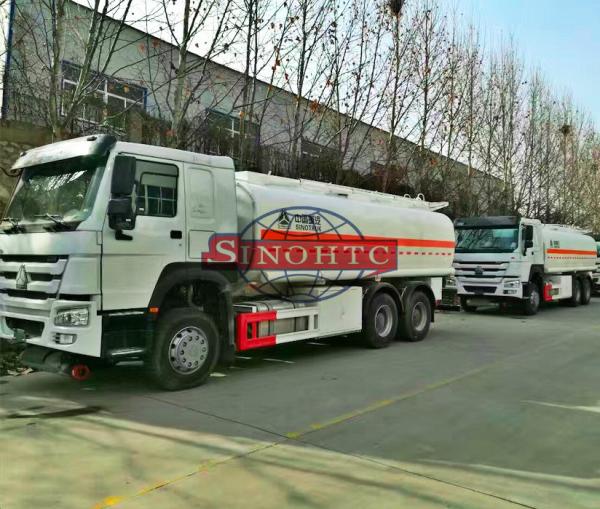 Light Diesel Oil Tanker Truck 20 - 25 CBM 5000 - 6000 Gallons Volume