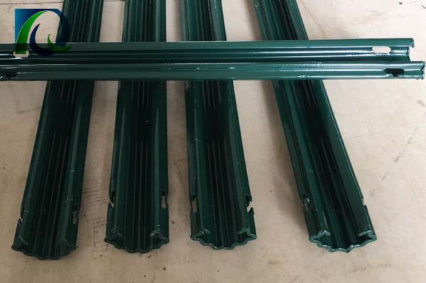 Durable Metal Grape Pole For Vineyard And Orchard 1.8MM x 2.5M