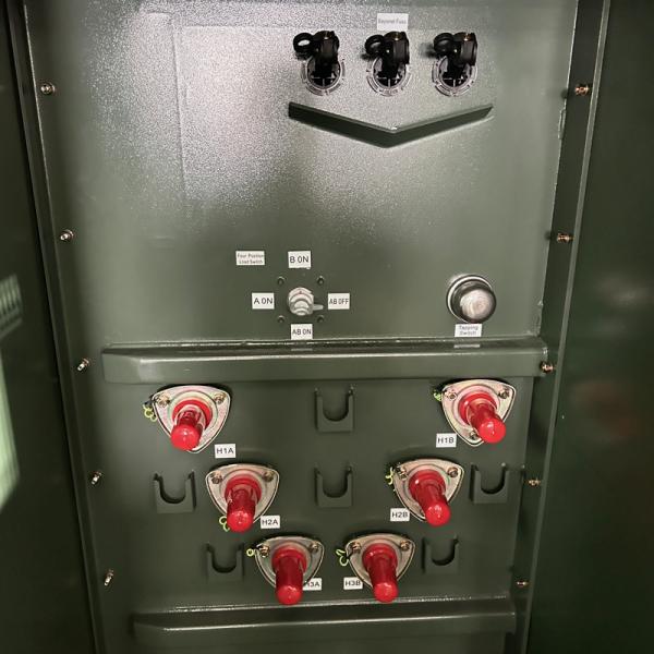 2000Kva 三相パッドマウント変圧器 2MVA 12.47KV から 480V DOE 効率値に適合 UL 認証