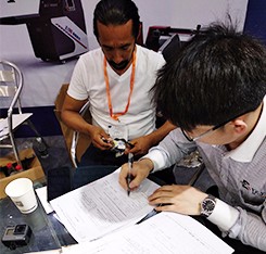 Ejon Y13L CNC светодиодные вывески Канал письма изгибающая машина для рекламного вывески