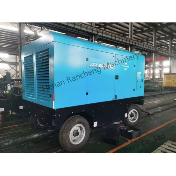 LGCY-25/23-27/18K 360HP Cummins Two-Stage Diesel Screw Portable Air Compressor For Jack Hammer / Drilling Rig