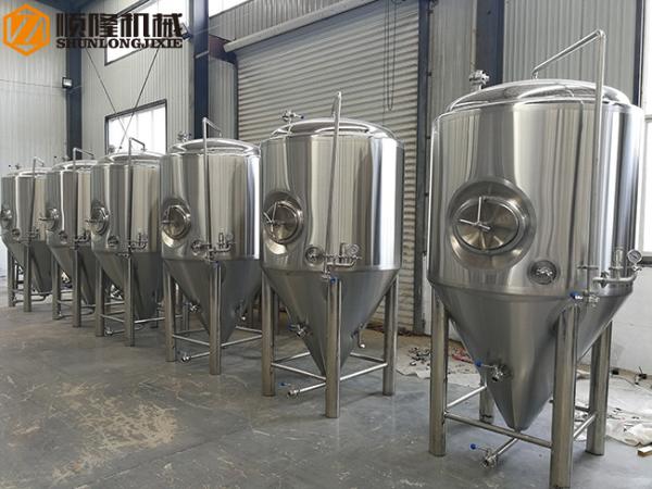 2 Bars Beer Fermentation Tanks Stainless Steel Material Double Jacket