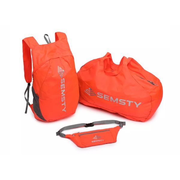 Складывая на открытом воздухе облегченное перемещение Daypack, Ultralight вещево