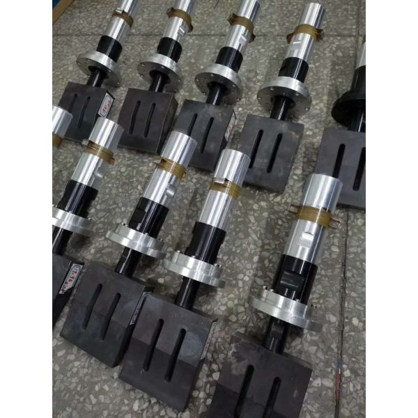 Soldadora ultrasónica material del Al Digital 15K 2600W 3000W para la mascarilla