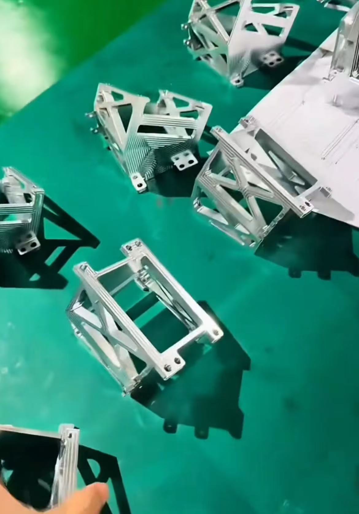 Precision CNC machining of precision robot structural components