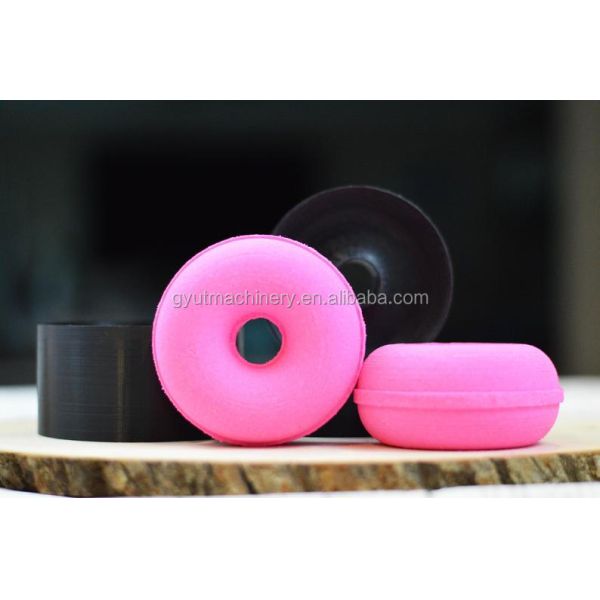 Máquina de prensa de bombas de baño duradera con rodillo de material Mn65 y 3 moldes intercambiables