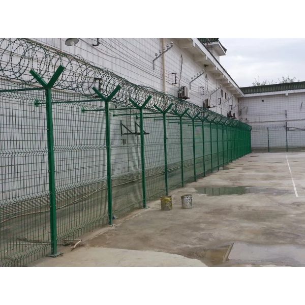 Pvc Coated 4.0mm Airport Security Fencing Welded 2.0m Length