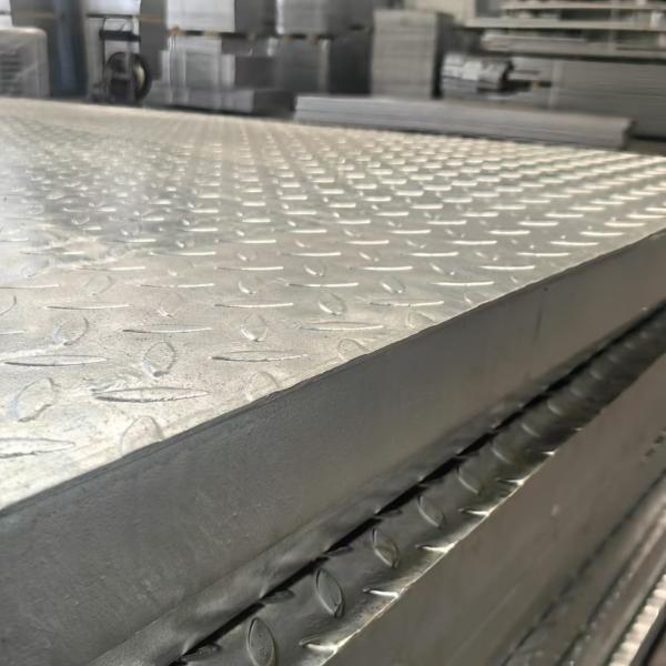 30 mm Pitch aço inoxidável Grelha de aço plano com placas galvanizadas de alumínio