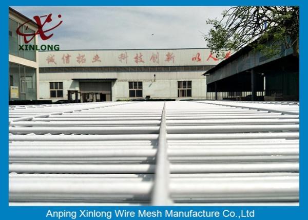 Electric Galvanized Wire Mesh Fence Square Shape For Home Eco Friendly