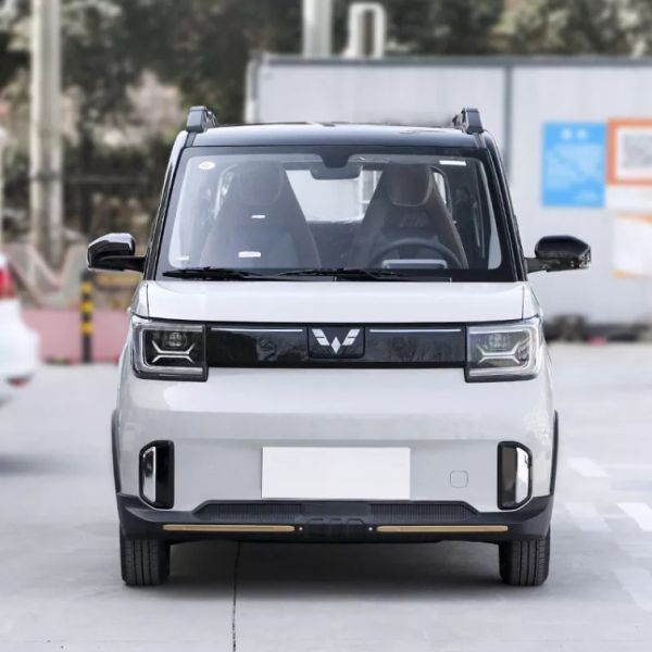 Wuling Mini EV Chinese Electric Car Mini Cars Electric 4 Seats Customized Request