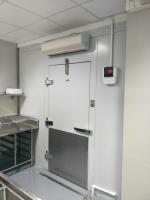 Ângulo direito de aço branco de armazenamento frio de sala fria da refrigeração de Colorbond/canto curvado