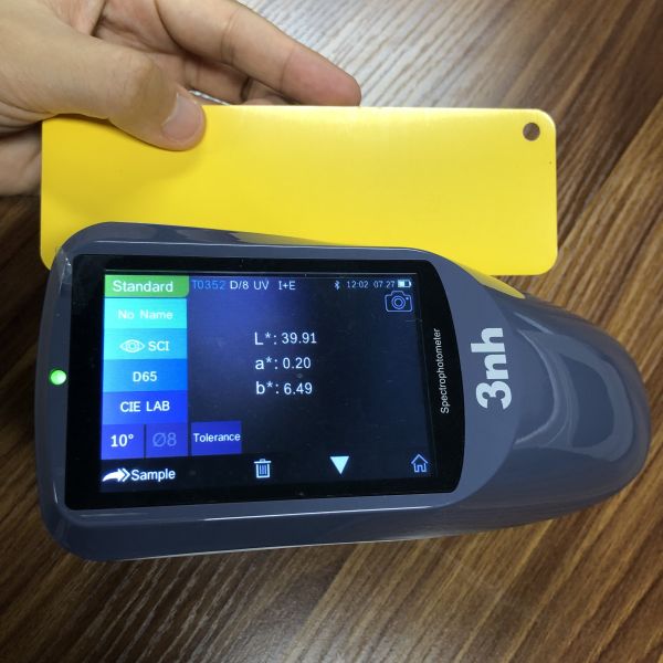 Silk YS3060 Opacity Handheld Color Spectrophotometer 8/4mm Apertures For Fluorescence Measurement
