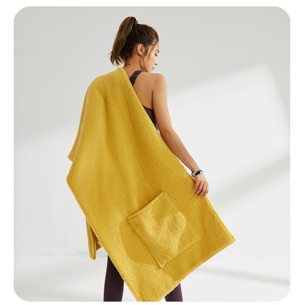 Y-F Knitted Poncho Cardigan Cape Top Sweater Cozy Fleece Jumbo Scarf Wrap Shawl with Large Front Pockets for Women