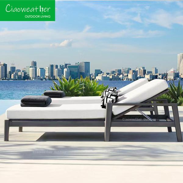 Outdoor Pool Teak Sun Lounge Chair Modern Design for Hotel Restaurant Banquet Home and Coffee