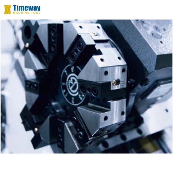 Precision 82mm Spindle Bore CNC Lathe Machine with Multifunctional Flat Bed Type