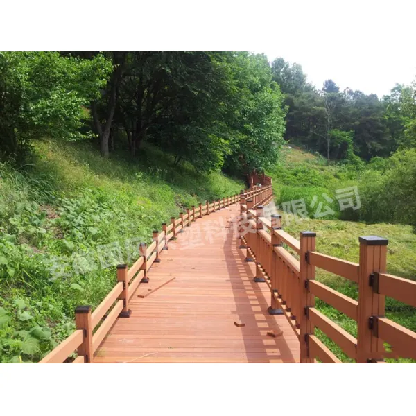 Outdoor Decorative Engineered Plastic Wood Composite Hollow WPC Fence