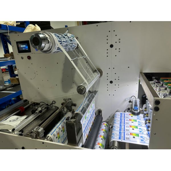 Digital Label Die Cutter Slitting And Rewinding Machine High Speed