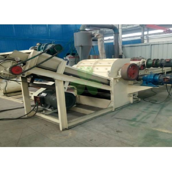 Large Capacity Mobile Wood Chipper Machine To Make Sawdust Color Optional