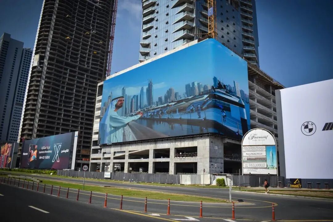 Stable Indoor Outdoor Fixed LED Display Naked Eye 3D Visuals 7000 - 10000 Nits Brightness