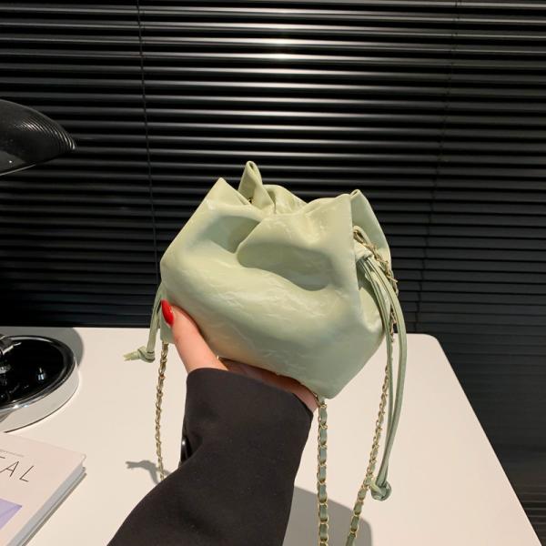 ​2024 NEW FASHION NICHE DESIGN SPRING/SUMMER CROSSBODY BAG SENIOR SENSE PLEATED BUCKET BAG
