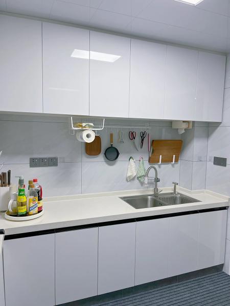 Modern U-Shape Kitchen With Small Island Shaker Cabinets Custom Kitchen Cabinet