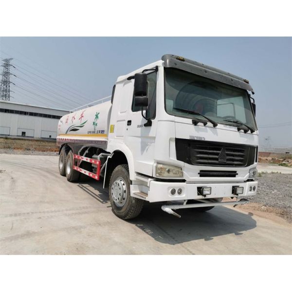 Camión Sino HOWO 6x4 Camión de agua 12-16m Área de rociado 25000kg Peso bruto del vehículo