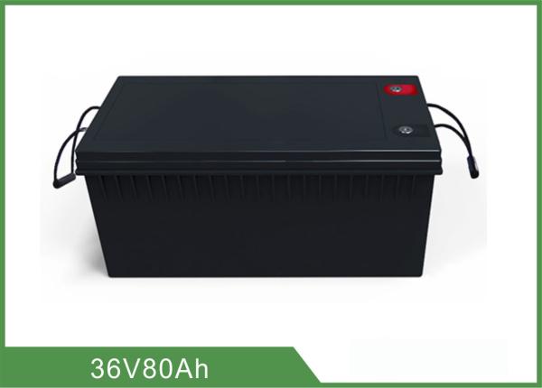O bloco preto da bateria recarregável do lítio de 36V 80AH com longa vida 2000 dá um ciclo
