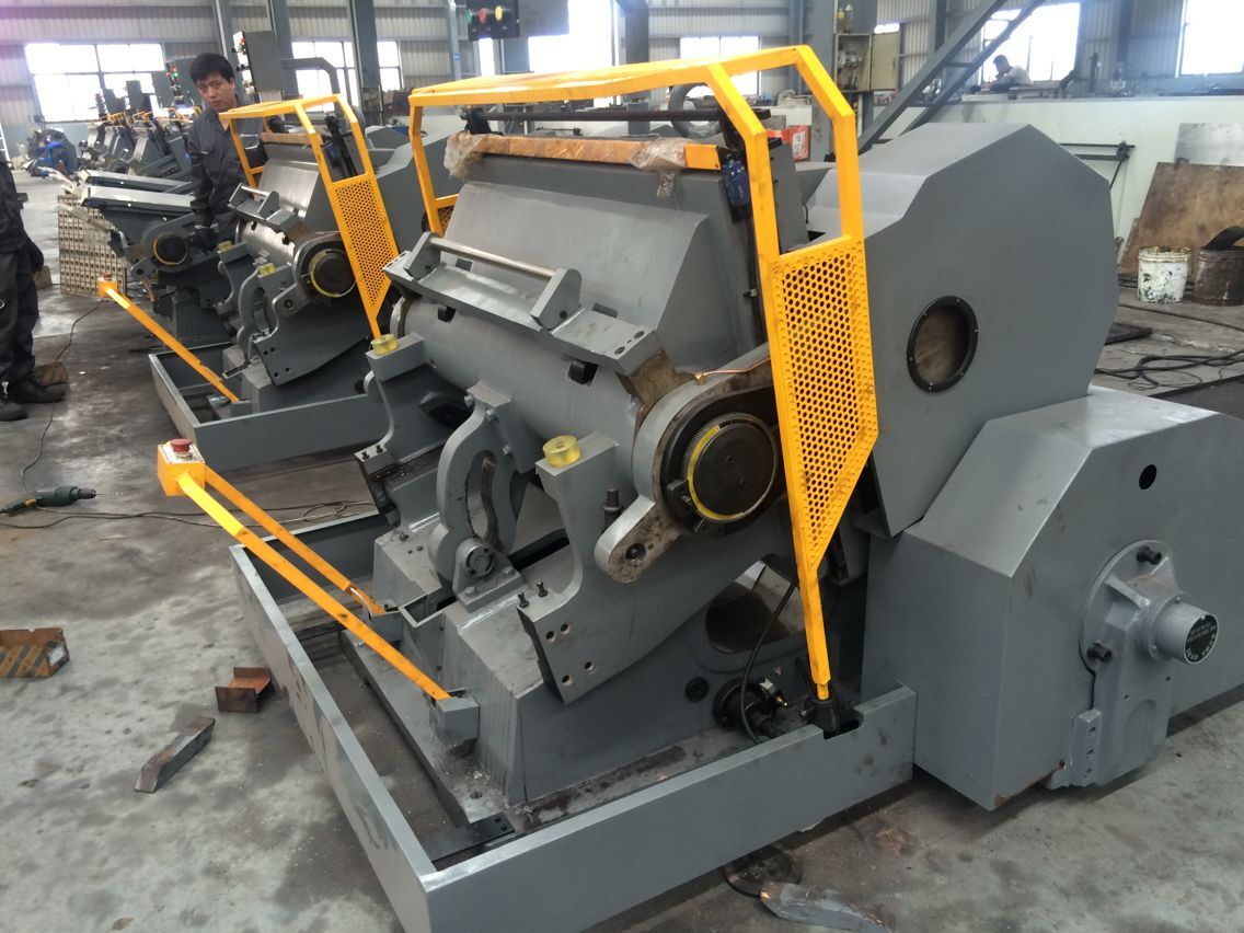 Ручной Platen Creasing рифленый автомат для резки плашки коробки