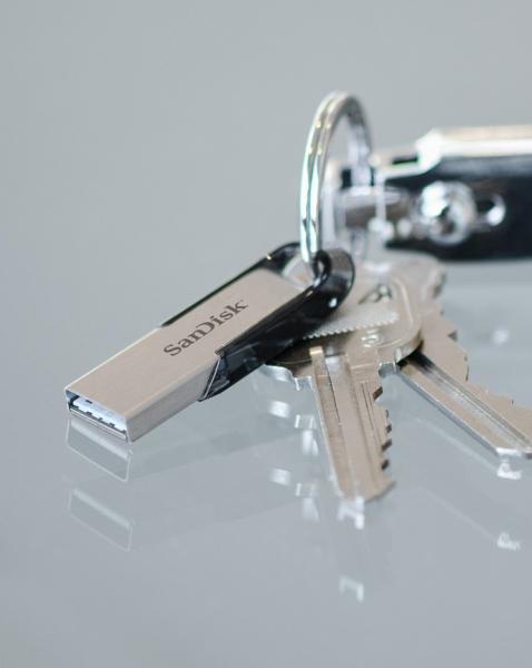 High Quality USB 3.0 High Speed Sandisk Metal Pen Drive 8Gb/16Gb/32Gb/64Gb with Keyring