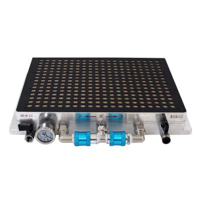 Pour l'usinage ou l'engravage CNC