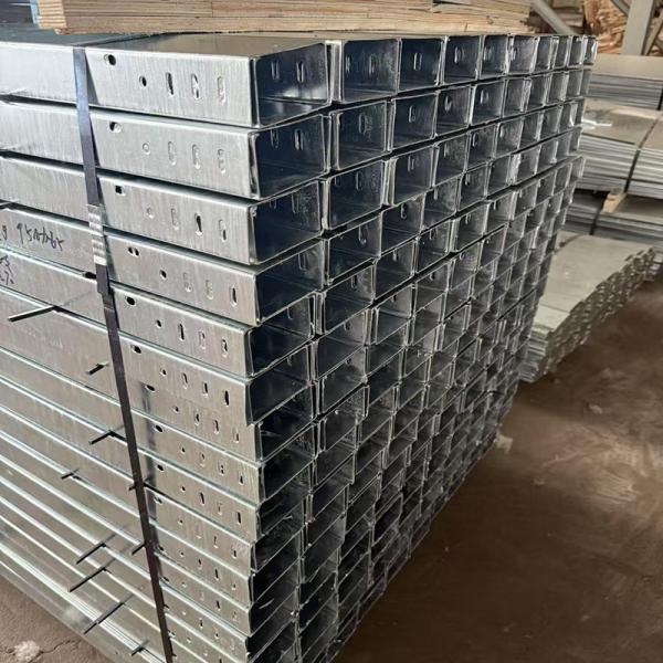 Customized 1m Cable Tray 600Mm 100Mm Hot Dipped Galvanized Cable Ladder