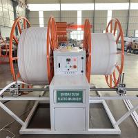 Machine de fabrication de tubes en grappes de communication