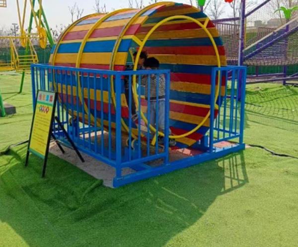 Unpowered Wooden Roller Playhouse for Children 2-15 Years