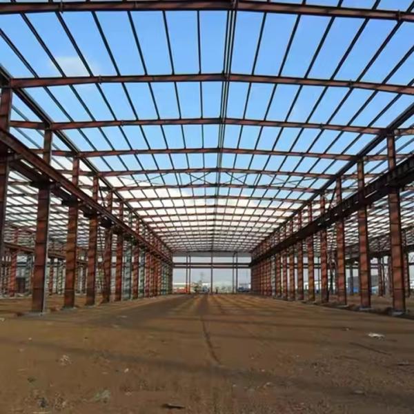Diseño de Estructuras, Fabricación de Metal, Soldadura, Diseño de Naves Industriales Prefabricadas, Estructuras de Acero para Almacenes, Kits de Construcción Metálica