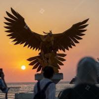 9m de altura Falcon Escultura personalizado ouro grande bronze escultura de águia estátua