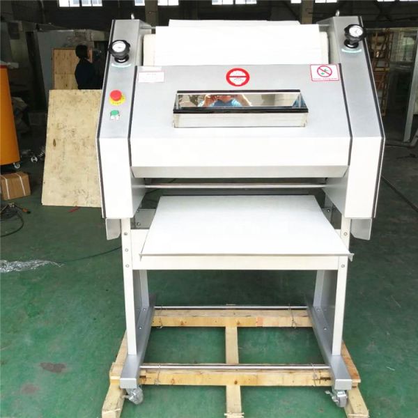 Bakery Application Fields French Bread Baguette Moulder with Stainless Steel Body