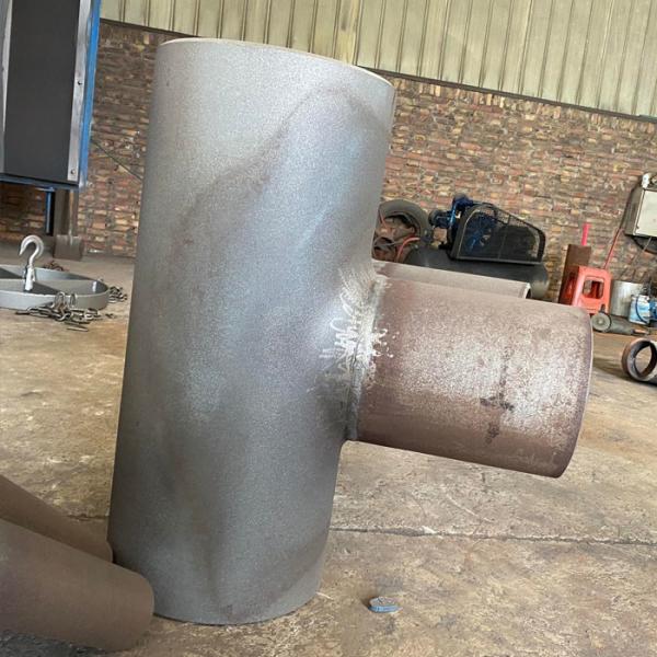 Q235B Carbon Steel  Asme B16 9 Lateral Tee Butt Welded Tee Y Shaped