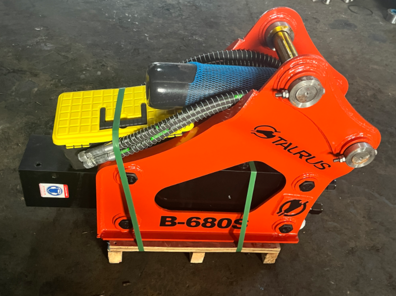 Crushing Hydraulic Hammer Chisel B-680S Excavator Hydraulic Breaking Hammer