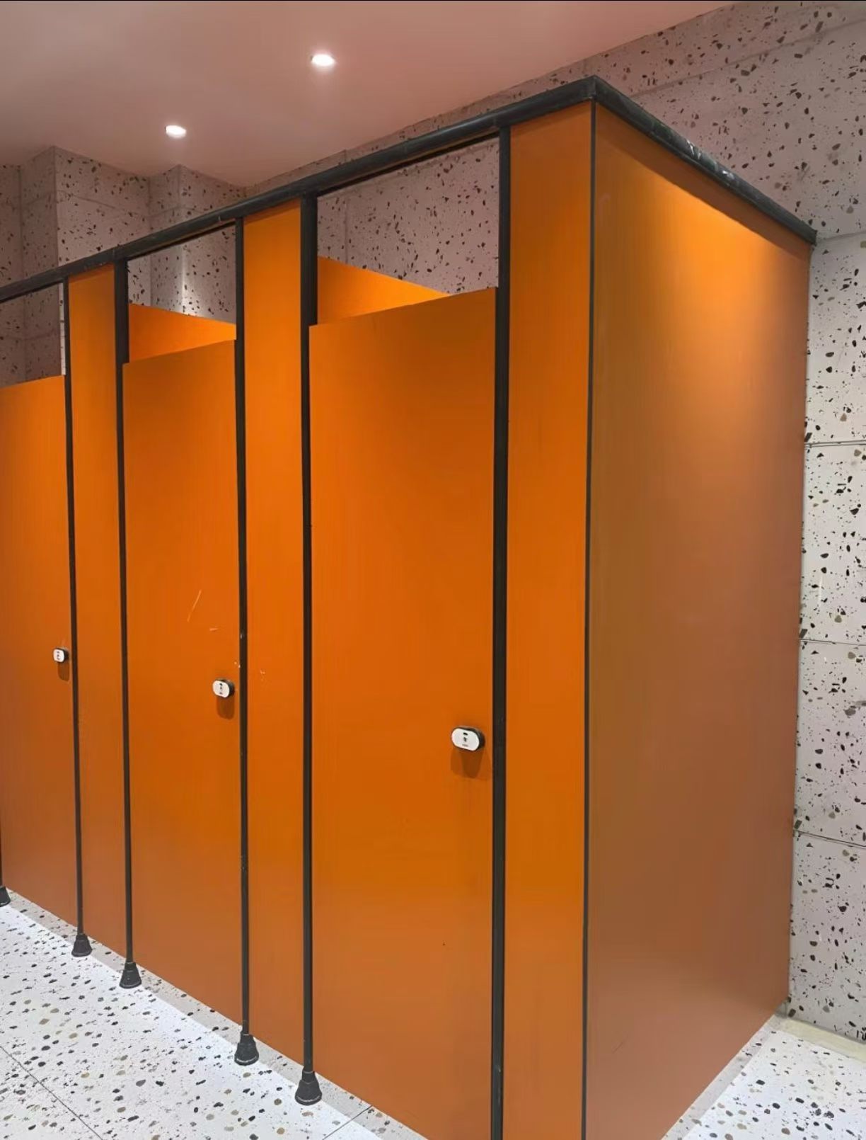 HPL Compact Laminate Toilet Cubicles | Modern Office Building Restroom Partitions, Phenolic Core Waterproof Washroom Divider