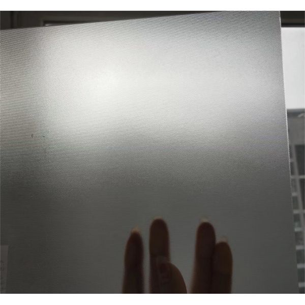 Загаренное солнечное фотоэлектрическое стекло с низким содержанием железа для стен и окон зданий