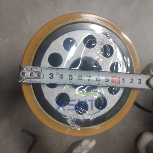 Excavator Engine Parts Oil Filter 1R-1808 Cat Diesel Genset Filter for Replace/Repair