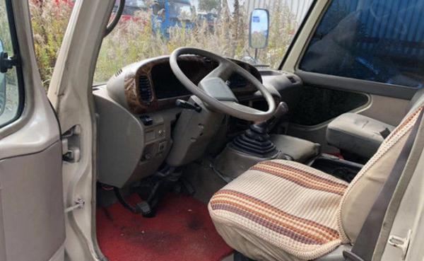 Commercial 30 Seats Used Toyota Coaster 7.50R16 Tyre Beautiful Appearance