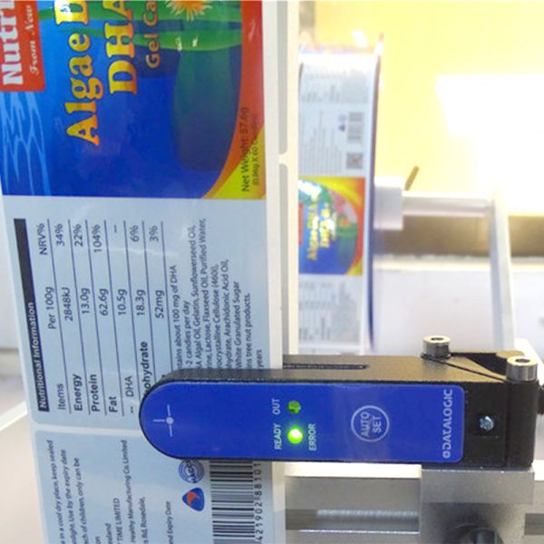 Compact Industrial HMI Bottle Labeling Equipment Applicator Machine For Jars