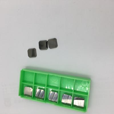 O carboneto feito sob encomenda do tungstênio Indexable introduz ferramentas de corte da eficiência elevada
