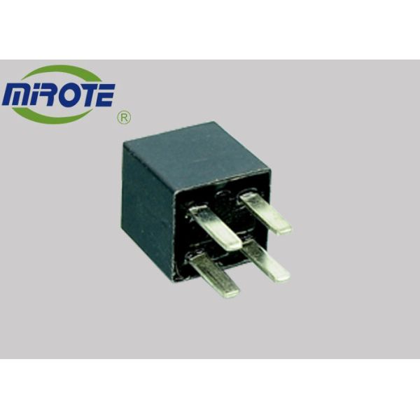 La place des véhicules à moteur de Pin Relay de volt universel 4 de 30A 40A 12