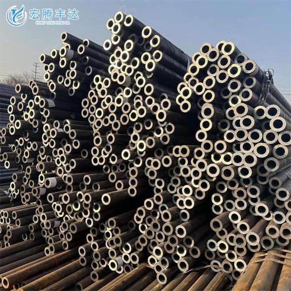 Carbon Steel Seamless Round and Square Pipe Customized Size GB/T 8163 Selling Carbon Steel Tube