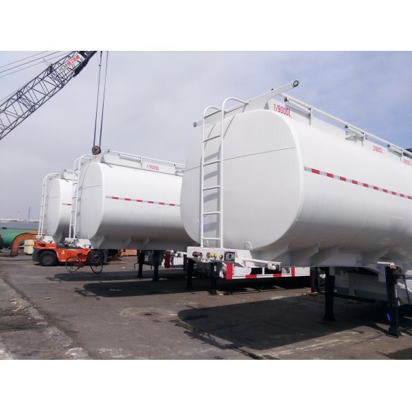 Транспортное средство с топливным резервуаром