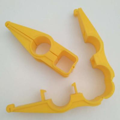 Nipple Drinking System Polypropylene Poultry Hook